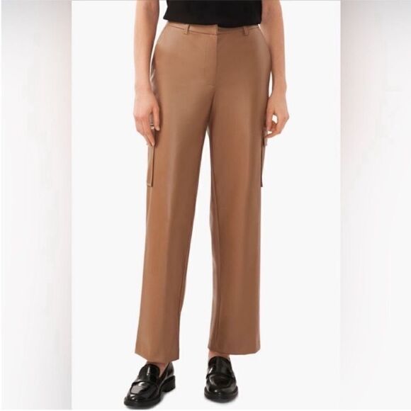 018 New Halogen® Wide Leg Faux Leather Cargo Pants
Size M - Picture 2 of 12